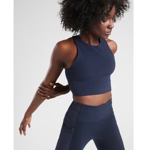 Athleta Conscious Crop